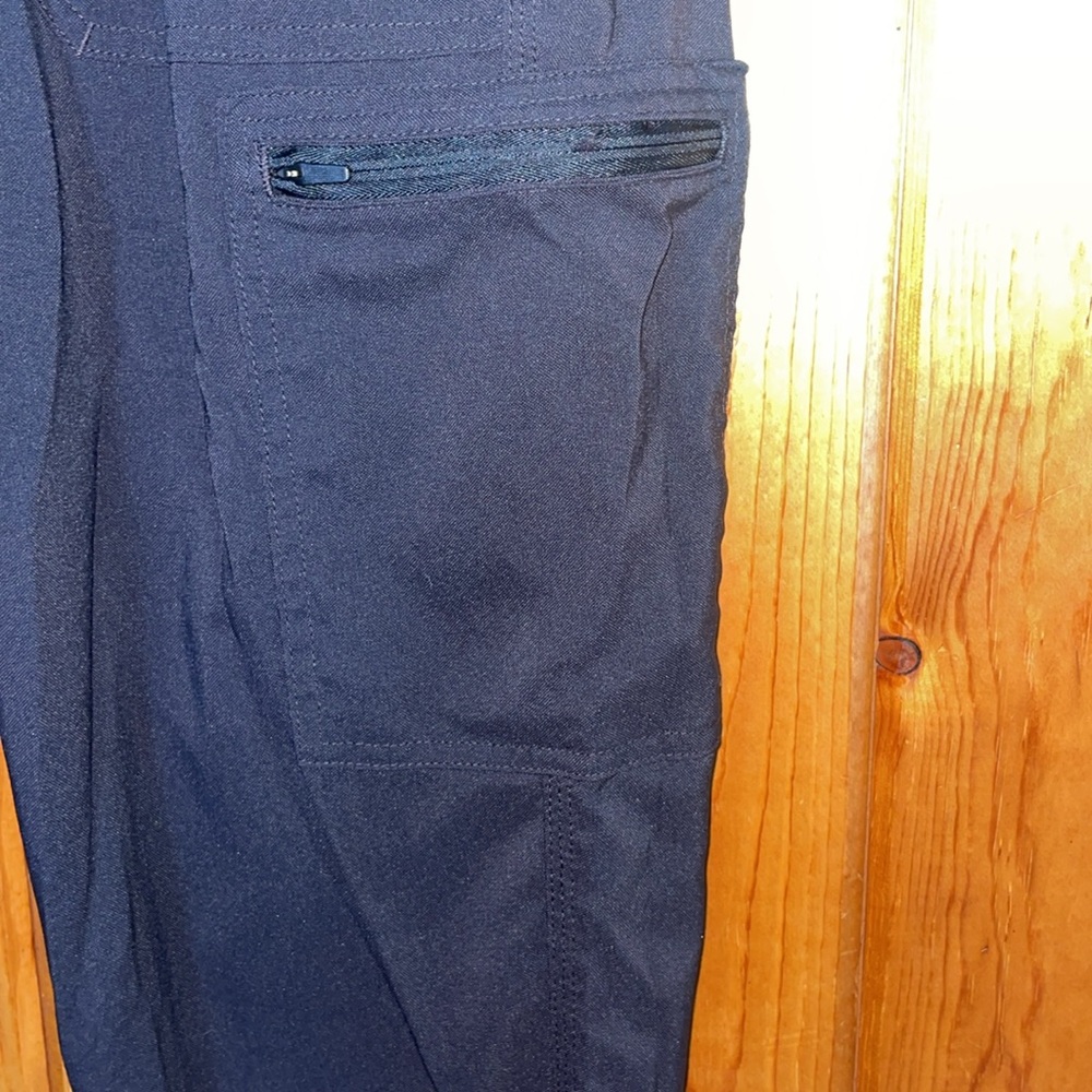 Carhartt Women's Modern Fit Tuck-In Top/Slim Leg Pant size SM/MD black scrub set - Picture 5 of 17